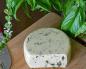 Ein Schritt-für-Schritt-Rezept für die Herstellung von Adyghe-Käse zu Hause